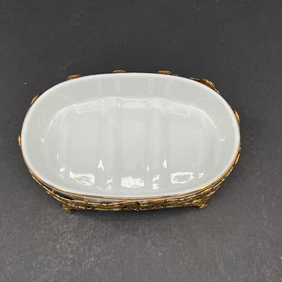 Vintage Stylebuilt Gold French Drape Porcelain Tassel Soap Dish - Picture 4 of 10